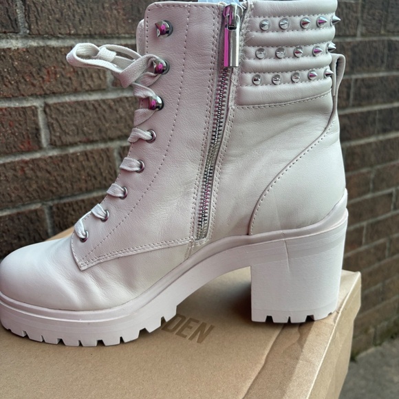 Jayden zip up or lace boots - Picture 2 of 7